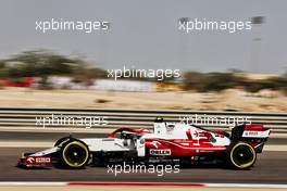 Antonio Giovinazzi (ITA) Alfa Romeo Racing C41. 26.03.2021. Formula 1 World Championship, Rd 1, Bahrain Grand Prix, Sakhir, Bahrain, Practice Day