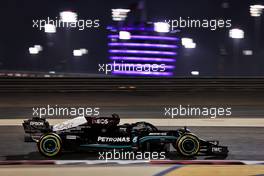 Lewis Hamilton (GBR) Mercedes AMG F1 W12. 26.03.2021. Formula 1 World Championship, Rd 1, Bahrain Grand Prix, Sakhir, Bahrain, Practice Day