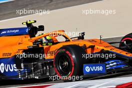 Lando Norris (GBR) McLaren MCL35M. 26.03.2021. Formula 1 World Championship, Rd 1, Bahrain Grand Prix, Sakhir, Bahrain, Practice Day