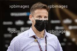 Jenson Button (GBR) Sky Sports F1 Presenter / Williams Racing Senior Advisor. 26.03.2021. Formula 1 World Championship, Rd 1, Bahrain Grand Prix, Sakhir, Bahrain, Practice Day