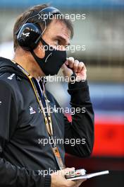 Alan Permane (GBR) Alpine F1 Team Trackside Operations Director on the grid. 28.03.2021. Formula 1 World Championship, Rd 1, Bahrain Grand Prix, Sakhir, Bahrain, Race Day.