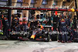 Max Verstappen (NLD) Red Bull Racing RB16B makes a pit stop. 28.03.2021. Formula 1 World Championship, Rd 1, Bahrain Grand Prix, Sakhir, Bahrain, Race Day.