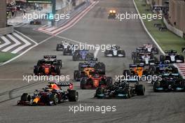 Max Verstappen (NLD) Red Bull Racing RB16B leads at the start of the race. 28.03.2021. Formula 1 World Championship, Rd 1, Bahrain Grand Prix, Sakhir, Bahrain, Race Day.