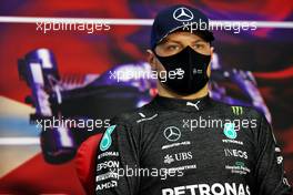 Valtteri Bottas (FIN) Mercedes AMG F1 in the post qualifying FIA Press Conference. 27.03.2021. Formula 1 World Championship, Rd 1, Bahrain Grand Prix, Sakhir, Bahrain, Qualifying Day.
