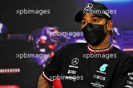 Lewis Hamilton (GBR) Mercedes AMG F1 in the post qualifying FIA Press Conference. 27.03.2021. Formula 1 World Championship, Rd 1, Bahrain Grand Prix, Sakhir, Bahrain, Qualifying Day.