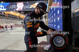 Max Verstappen (NLD) Red Bull Racing celebrates his pole position in qualifying parc ferme. 27.03.2021. Formula 1 World Championship, Rd 1, Bahrain Grand Prix, Sakhir, Bahrain, Qualifying Day.