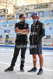 (L to R): Davide Brivio (ITA) Alpine F1 Team Racing Director with Fernando Alonso (ESP) Alpine F1 Team. 28.03.2021. Formula 1 World Championship, Rd 1, Bahrain Grand Prix, Sakhir, Bahrain, Race Day.