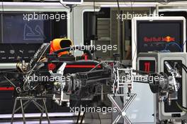 Red Bull Racing RB16B being prepared. 25.03.2021. Formula 1 World Championship, Rd 1, Bahrain Grand Prix, Sakhir, Bahrain, Preparation Day.