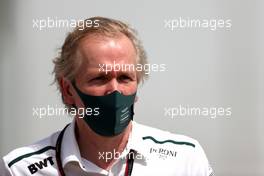 Andrew Green (GBR) Aston Martin F1 Team, Technical Director 25.03.2021. Formula 1 World Championship, Rd 1, Bahrain Grand Prix, Sakhir, Bahrain, Preparation Day.