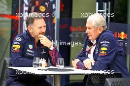 (L to R): Christian Horner (GBR) Red Bull Racing Team Principal and Dr Helmut Marko (AUT) Red Bull Motorsport Consultant. 12.11.2021. Formula 1 World Championship, Rd 19, Brazilian Grand Prix, Sao Paulo, Brazil, Qualifying Day.