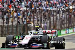 Mick Schumacher (GER) Haas VF-21. 12.11.2021. Formula 1 World Championship, Rd 19, Brazilian Grand Prix, Sao Paulo, Brazil, Qualifying Day.