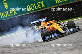 Daniel Ricciardo (AUS) McLaren MCL35M locks up under braking. 12.11.2021. Formula 1 World Championship, Rd 19, Brazilian Grand Prix, Sao Paulo, Brazil, Qualifying Day.