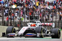 Nikita Mazepin (RUS) Haas F1 Team VF-21. 12.11.2021. Formula 1 World Championship, Rd 19, Brazilian Grand Prix, Sao Paulo, Brazil, Qualifying Day.