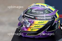 Lewis Hamilton (GBR) Mercedes AMG F1 W12helmet. 12.11.2021. Formula 1 World Championship, Rd 19, Brazilian Grand Prix, Sao Paulo, Brazil, Qualifying Day.