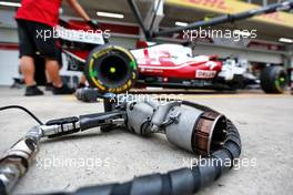 Alfa Romeo Racing pit stop air guns. 12.11.2021. Formula 1 World Championship, Rd 19, Brazilian Grand Prix, Sao Paulo, Brazil, Qualifying Day.