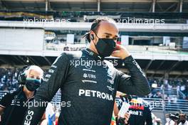Lewis Hamilton (GBR) Mercedes AMG F1 on the grid. 14.11.2021. Formula 1 World Championship, Rd 19, Brazilian Grand Prix, Sao Paulo, Brazil, Race Day.