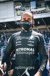 Lewis Hamilton (GBR) Mercedes AMG F1 on the grid. 14.11.2021. Formula 1 World Championship, Rd 19, Brazilian Grand Prix, Sao Paulo, Brazil, Race Day.