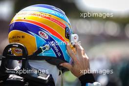 Fernando Alonso (ESP) Alpine F1 Team on the grid. 14.11.2021. Formula 1 World Championship, Rd 19, Brazilian Grand Prix, Sao Paulo, Brazil, Race Day.