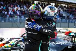 (L to R): Race winner Lewis Hamilton (GBR) Mercedes AMG F1 celebrates in parc ferme with third placed team mate Valtteri Bottas (FIN) Mercedes AMG F1. 14.11.2021. Formula 1 World Championship, Rd 19, Brazilian Grand Prix, Sao Paulo, Brazil, Race Day.