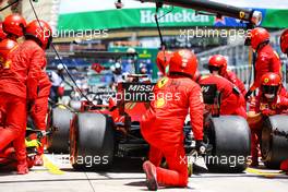 Carlos Sainz Jr (ESP) Ferrari SF-21 in the pits. 13.11.2021. Formula 1 World Championship, Rd 19, Brazilian Grand Prix, Sao Paulo, Brazil, Sprint Race Day.