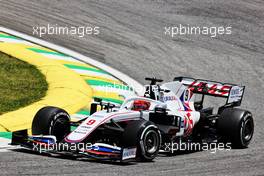 Nikita Mazepin (RUS) Haas F1 Team VF-21. 13.11.2021. Formula 1 World Championship, Rd 19, Brazilian Grand Prix, Sao Paulo, Brazil, Sprint Race Day.