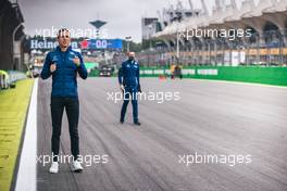 Nicholas Latifi (CDN) Williams Racing walks the circuit. 11.11.2021. Formula 1 World Championship, Rd 19, Brazilian Grand Prix, Sao Paulo, Brazil, Preparation Day.