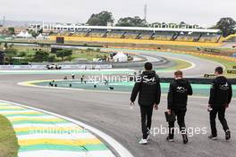 Esteban Ocon (FRA) Alpine F1 Team walks the circuit with the team. 11.11.2021. Formula 1 World Championship, Rd 19, Brazilian Grand Prix, Sao Paulo, Brazil, Preparation Day.