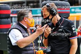 (L to R): Zak Brown (USA) McLaren Executive Director with Laurent Rossi (FRA) Alpine Chief Executive Officer on the grid. 09.05.2021. Formula 1 World Championship, Rd 4, Spanish Grand Prix, Barcelona, Spain, Race Day.