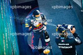 Race winner Lewis Hamilton (GBR) Mercedes AMG F1 celebrates on the podium with second placed Max Verstappen (NLD) Red Bull Racing. 09.05.2021. Formula 1 World Championship, Rd 4, Spanish Grand Prix, Barcelona, Spain, Race Day.