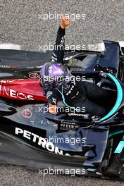Race winner Lewis Hamilton (GBR) Mercedes AMG F1 W12 celebrates in parc ferme. 09.05.2021. Formula 1 World Championship, Rd 4, Spanish Grand Prix, Barcelona, Spain, Race Day.