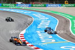 Fernando Alonso (ESP) Alpine F1 Team A521 runs wide. 09.05.2021. Formula 1 World Championship, Rd 4, Spanish Grand Prix, Barcelona, Spain, Race Day.