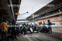 Nicholas Latifi (CDN) Williams Racing FW43B makes a pit stop. 09.05.2021. Formula 1 World Championship, Rd 4, Spanish Grand Prix, Barcelona, Spain, Race Day.