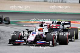 Nikita Mazepin (RUS) Haas F1 Team VF-21. 09.05.2021. Formula 1 World Championship, Rd 4, Spanish Grand Prix, Barcelona, Spain, Race Day.