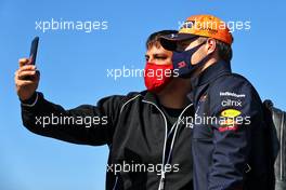 Max Verstappen (NLD) Red Bull Racing with a fan. 08.05.2021. Formula 1 World Championship, Rd 4, Spanish Grand Prix, Barcelona, Spain, Qualifying Day.