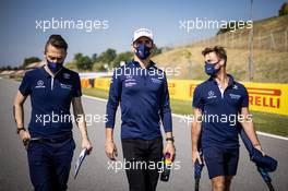 Nicholas Latifi (CDN) Williams Racing walks the circuit with the team. 06.05.2021. Formula 1 World Championship, Rd 4, Spanish Grand Prix, Barcelona, Spain, Preparation Day.