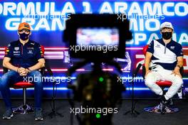 (L to R): Yuki Tsunoda (JPN) AlphaTauri with Max Verstappen (NLD) Red Bull Racing in the FIA Press Conference. 06.05.2021. Formula 1 World Championship, Rd 4, Spanish Grand Prix, Barcelona, Spain, Preparation Day.
