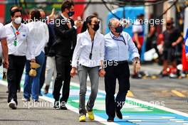Jean Todt (FRA) FIA President with Michelle Yeoh (MAL) on the grid. 20.06.2021. Formula 1 World Championship, Rd 7, French Grand Prix, Paul Ricard, France, Race Day.
