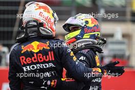 Max Verstappen (NLD), Red Bull Racing and Sergio Perez (MEX), Red Bull Racing  20.06.2021. Formula 1 World Championship, Rd 7, French Grand Prix, Paul Ricard, France, Race Day.