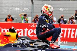 Race winner Max Verstappen (NLD) Red Bull Racing RB16B celebrates in parc ferme. 20.06.2021. Formula 1 World Championship, Rd 7, French Grand Prix, Paul Ricard, France, Race Day.