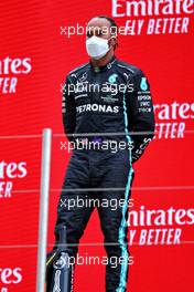 Second placed Lewis Hamilton (GBR) Mercedes AMG F1 on the podium. 20.06.2021. Formula 1 World Championship, Rd 7, French Grand Prix, Paul Ricard, France, Race Day.
