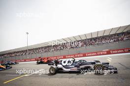 Pierre Gasly (FRA) AlphaTauri AT02 at the start of the race. 20.06.2021. Formula 1 World Championship, Rd 7, French Grand Prix, Paul Ricard, France, Race Day.