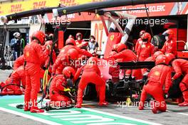 Charles Leclerc (MON) Ferrari SF-21 makes a pit stop. 20.06.2021. Formula 1 World Championship, Rd 7, French Grand Prix, Paul Ricard, France, Race Day.
