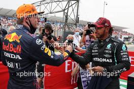 Pole for Max Verstappen (NLD) Red Bull Racing and 2nd for Lewis Hamilton (GBR) Mercedes AMG F1 W12. 19.06.2021. Formula 1 World Championship, Rd 7, French Grand Prix, Paul Ricard, France, Qualifying Day.