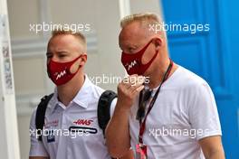 Nikita Mazepin (RUS) Haas F1 Team with his father Dmitry Mazepin (RUS) Uralchem Chairman. 19.06.2021. Formula 1 World Championship, Rd 7, French Grand Prix, Paul Ricard, France, Qualifying Day.