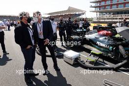 (L to R): Tom Cruise (GBR) Actor with Stefano Domenicali (ITA) Formula One President and CEO on the grid. 18.07.2021. Formula 1 World Championship, Rd 10, British Grand Prix, Silverstone, England, Race Day.