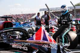 Race winner Lewis Hamilton (GBR) Mercedes AMG F1 W12 in parc ferme. 18.07.2021. Formula 1 World Championship, Rd 10, British Grand Prix, Silverstone, England, Race Day.