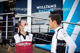 (L to R): Robert Kubica (POL) Alfa Romeo Racing Reserve Driver with George Russell (GBR) Williams Racing. 17.07.2021. Formula 1 World Championship, Rd 10, British Grand Prix, Silverstone, England, Qualifying Day.