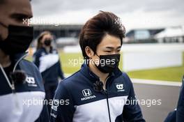 Yuki Tsunoda (JPN) AlphaTauri walks the circuit with the team. 15.07.2021. Formula 1 World Championship, Rd 10, British Grand Prix, Silverstone, England, Preparation Day.