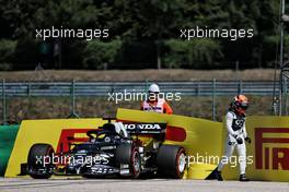 Yuki Tsunoda (JPN) AlphaTauri AT02 crashed in the first practice session. 30.07.2021. Formula 1 World Championship, Rd 11, Hungarian Grand Prix, Budapest, Hungary, Practice Day.