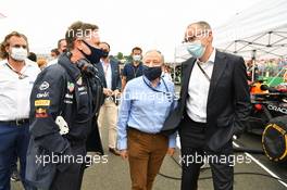 (L to R): Christian Horner (GBR) Red Bull Racing Team Principal on the grid with Jean Todt (FRA) FIA President and Stefano Domenicali (ITA) Formula One President and CEO. 01.08.2021. Formula 1 World Championship, Rd 11, Hungarian Grand Prix, Budapest, Hungary, Race Day.